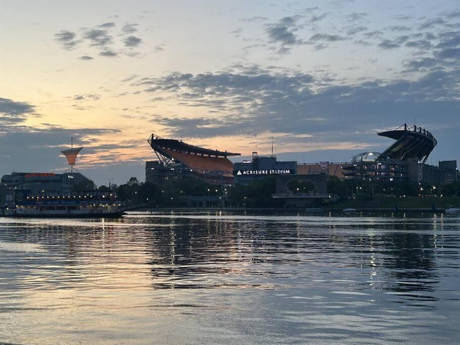Sweeping Stadium Views Wonderfully Located 24-7 Parking Gym Lounge Pittsburgh Buitenkant foto