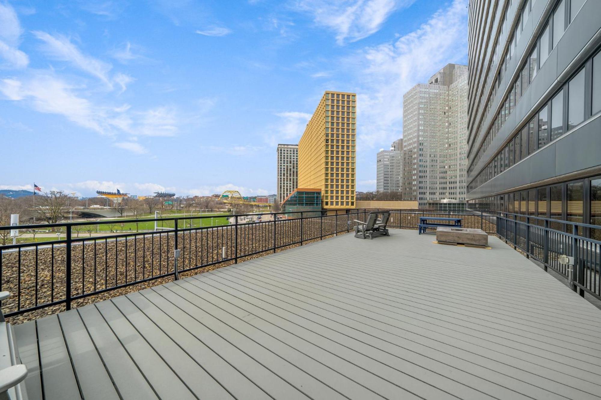 Sweeping Stadium Views Wonderfully Located 24-7 Parking Gym Lounge Pittsburgh Buitenkant foto